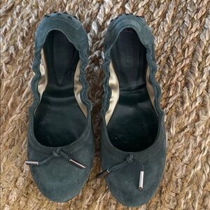 Tods Green Suede Leather Scrunch Flats Size 35